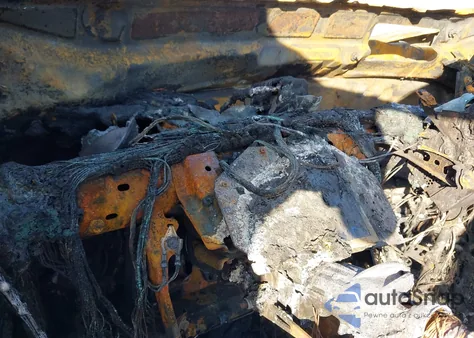 2017 Toyota Rav4 Se z USA, uszkodzony, nr VIN 2T3JFREV7HW647420